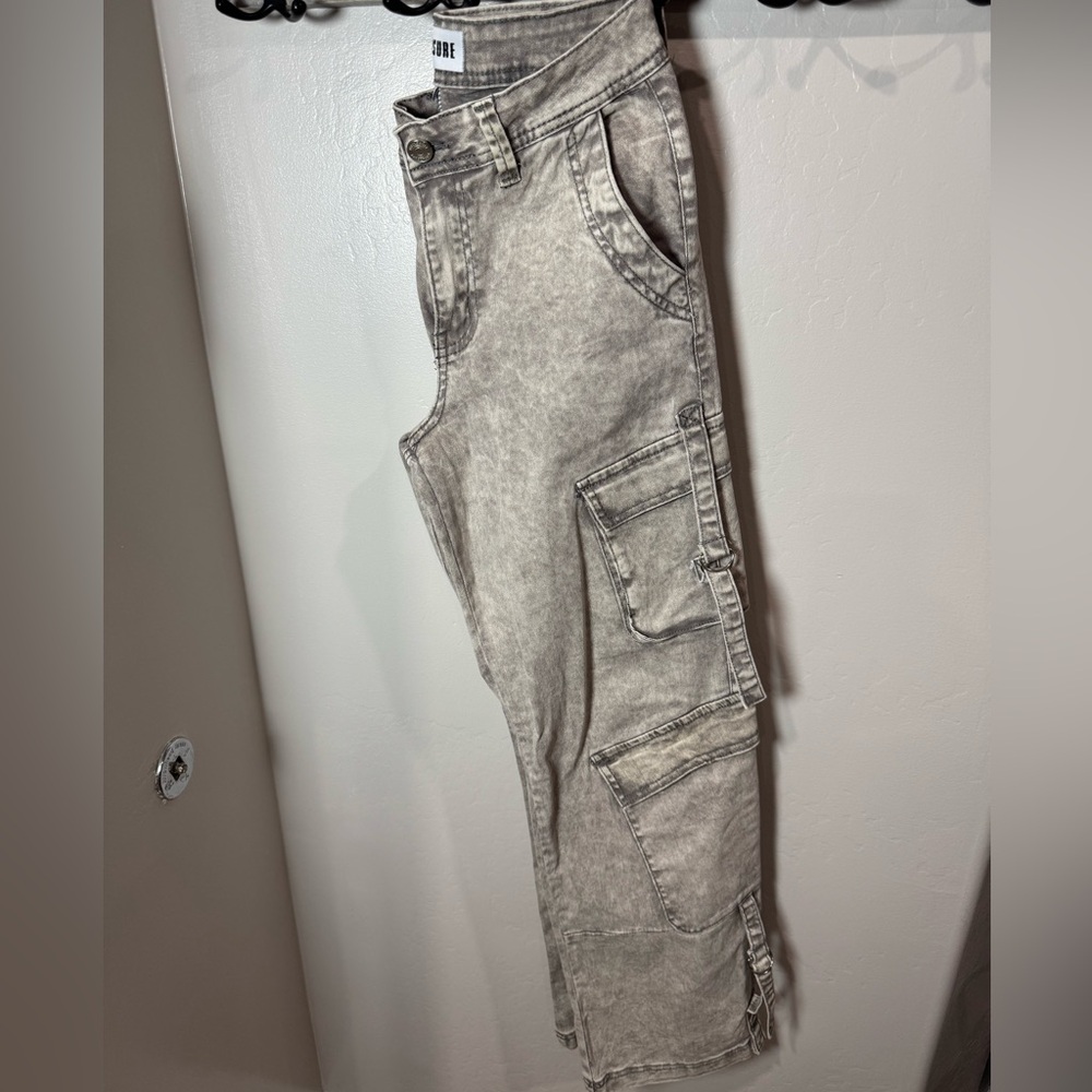 Wide Leg Mid Rise Cargo Pants Gray